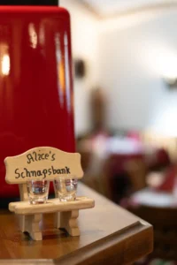 Alice's Schnapsbank Hotel Rossmann